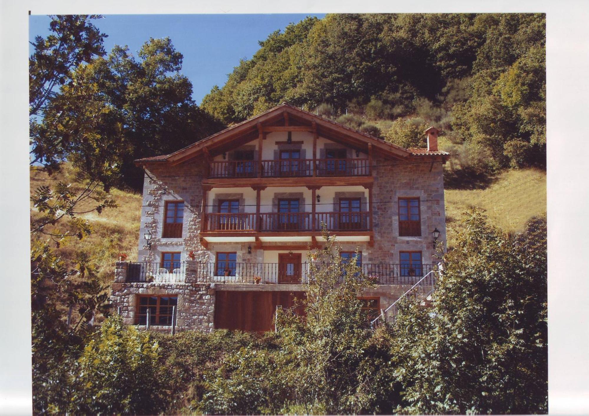 Posada Sobrevilla Espinama Bagian luar foto