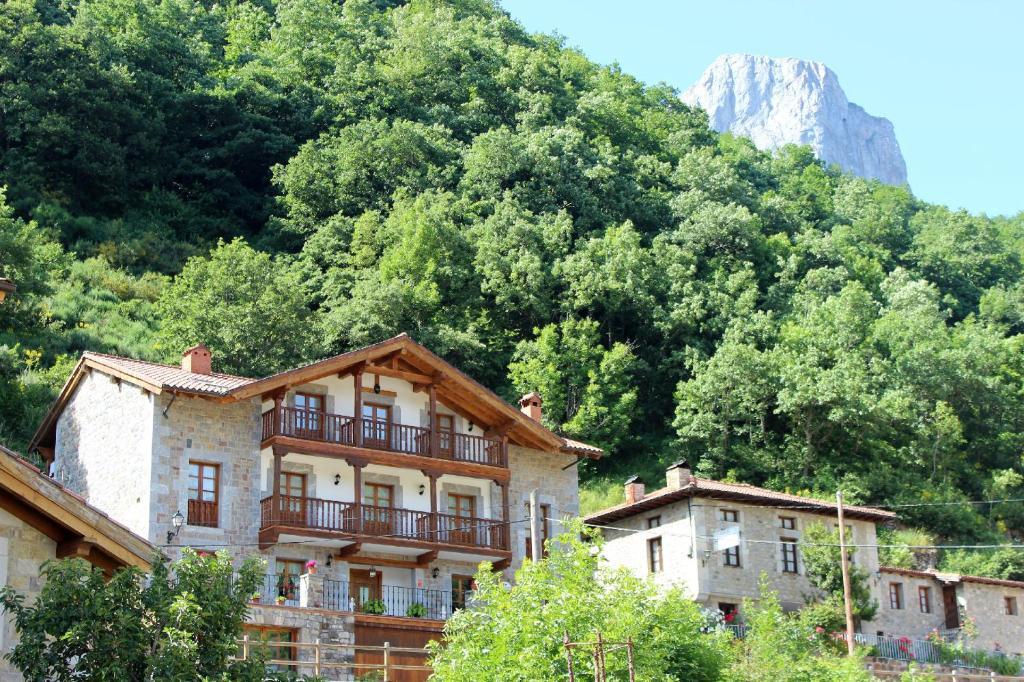 Posada Sobrevilla Espinama Bagian luar foto